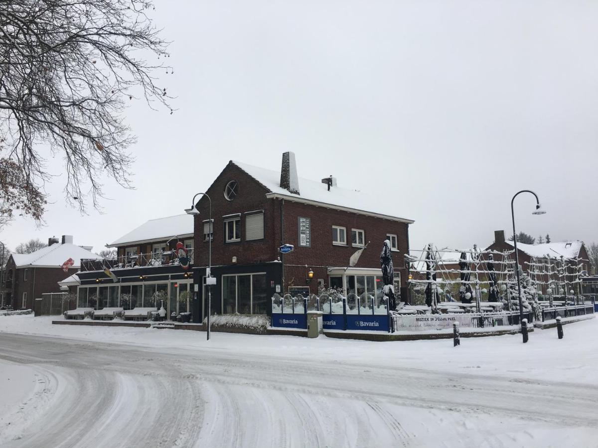 Hotel Restaurant In D'Ouwe Peel Helenaveen エクステリア 写真