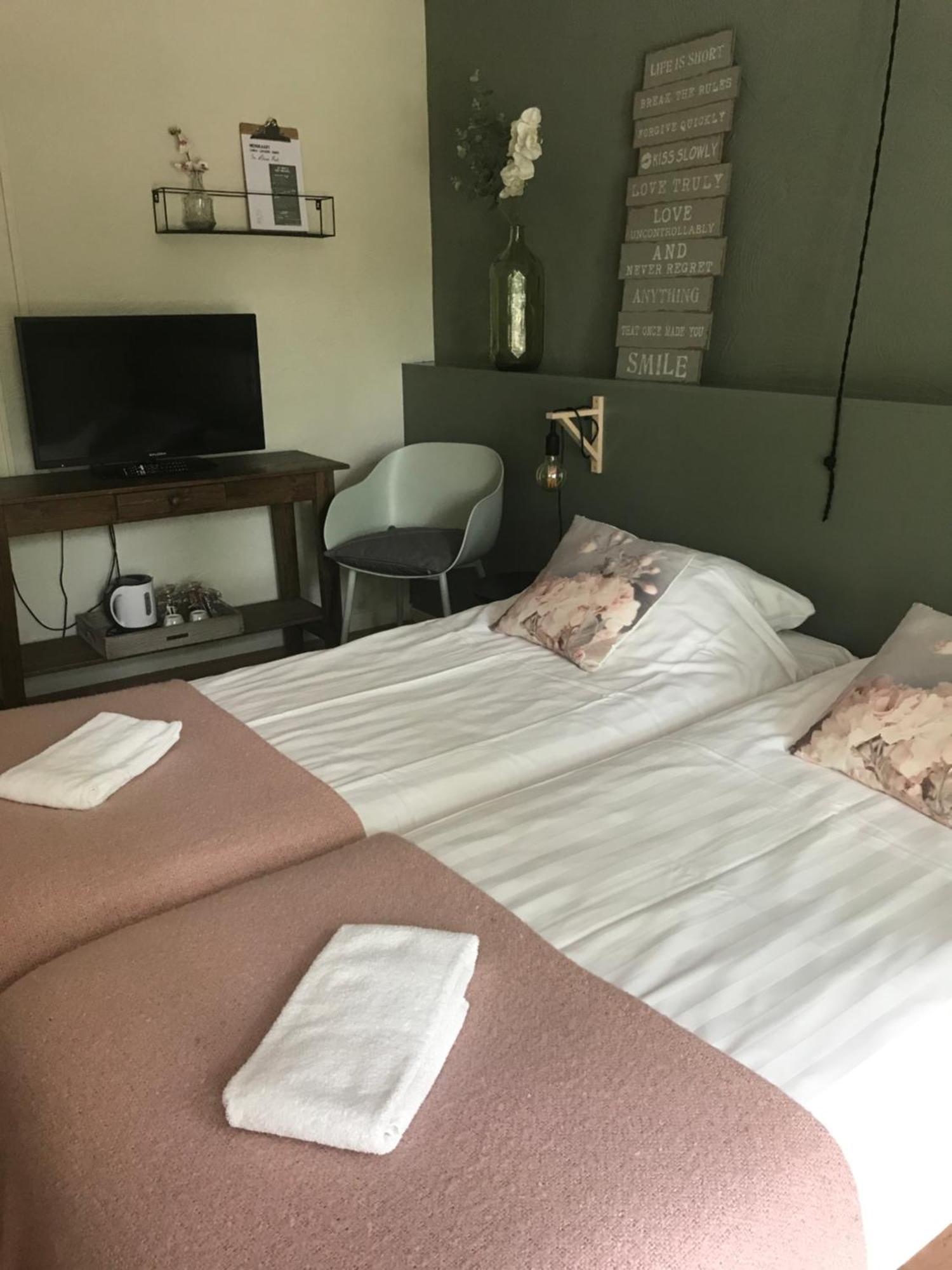 Hotel Restaurant In D'Ouwe Peel Helenaveen エクステリア 写真